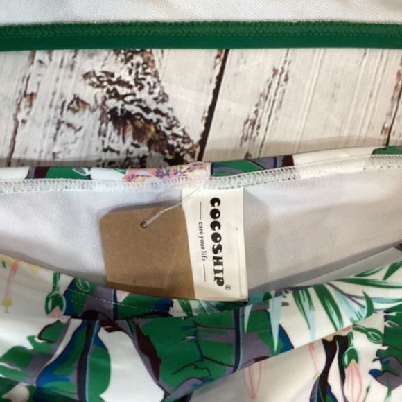 313. Green Floral High-Waisted Bikini NWOT Size 14 - Picture 3 of 4